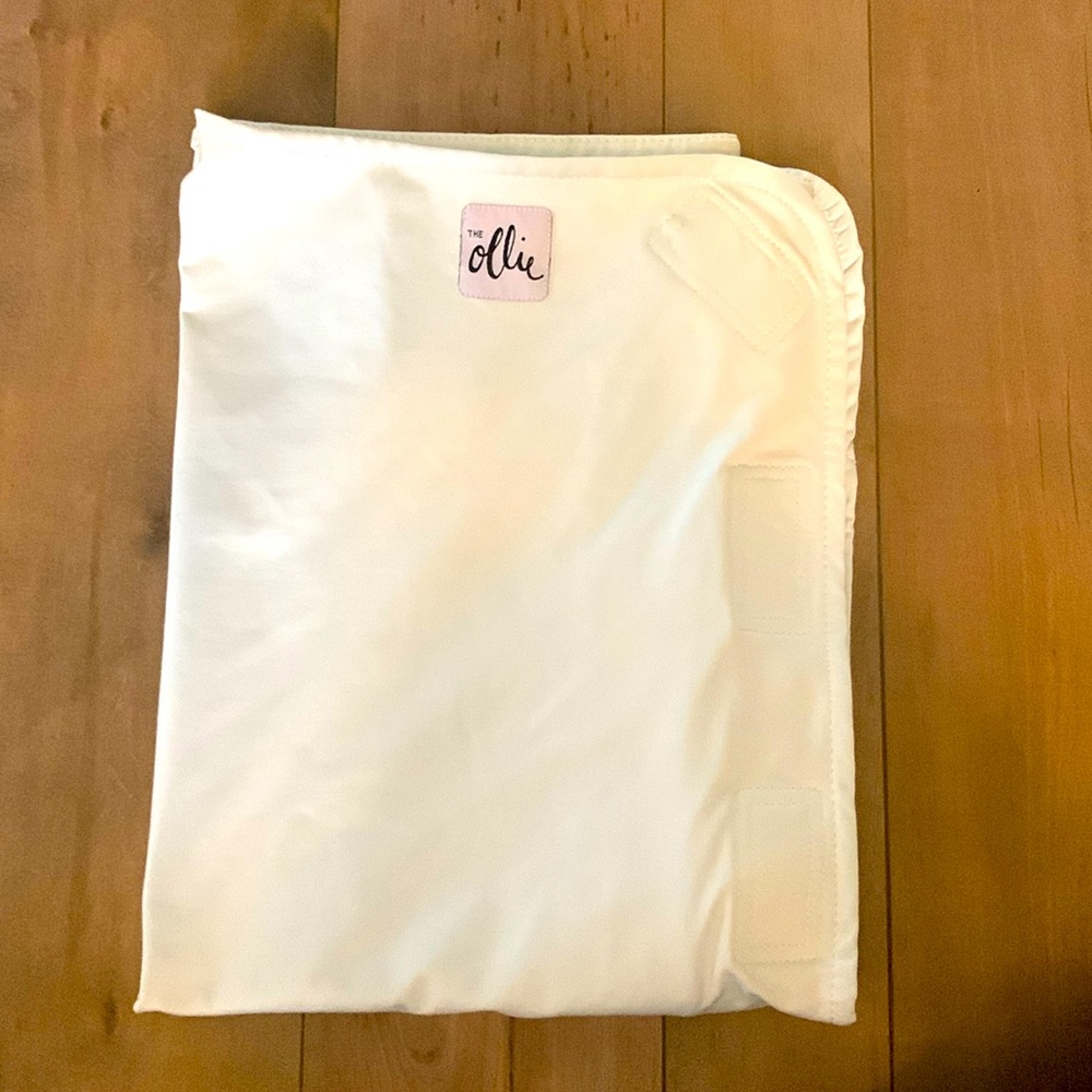 The Ollie World Swaddle - Sky